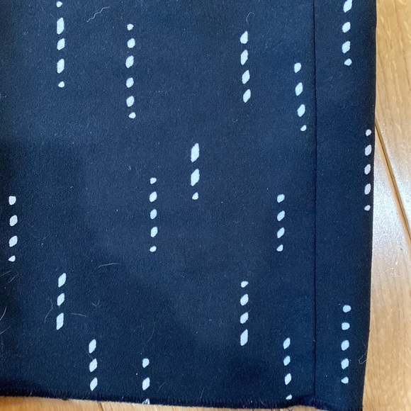 Ann Taylor Petite Black and White Wide Leg Cropped Pants size 2P - Picture 2 of 9